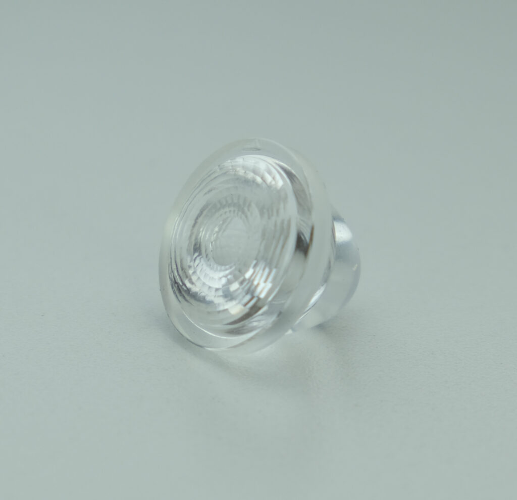 UV-beständige Glaslinse zur Vermeidung von Vergilbung in LED-Leuchten für extreme Bedingungen